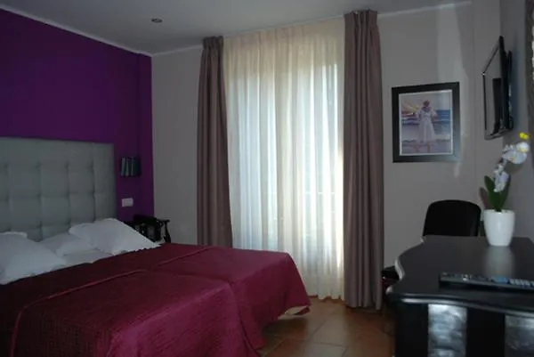 Hotel Y Apartamentos Sur De La Bahia Elechas